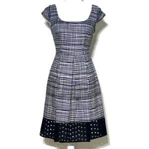 NWT Nine West Textured Cotton Fit and Flare Dress with side pockets. Size 2